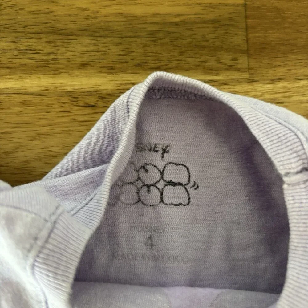 DISNEY Tsum Tsum Short Sleeve Toddler Shirt Size‎ 4 Purple Hearts Vacation Parks